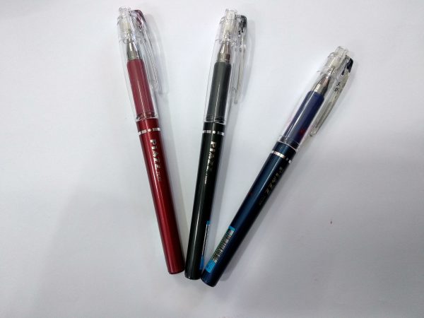 Гелевая ручка PLAZZ 0.5 mm