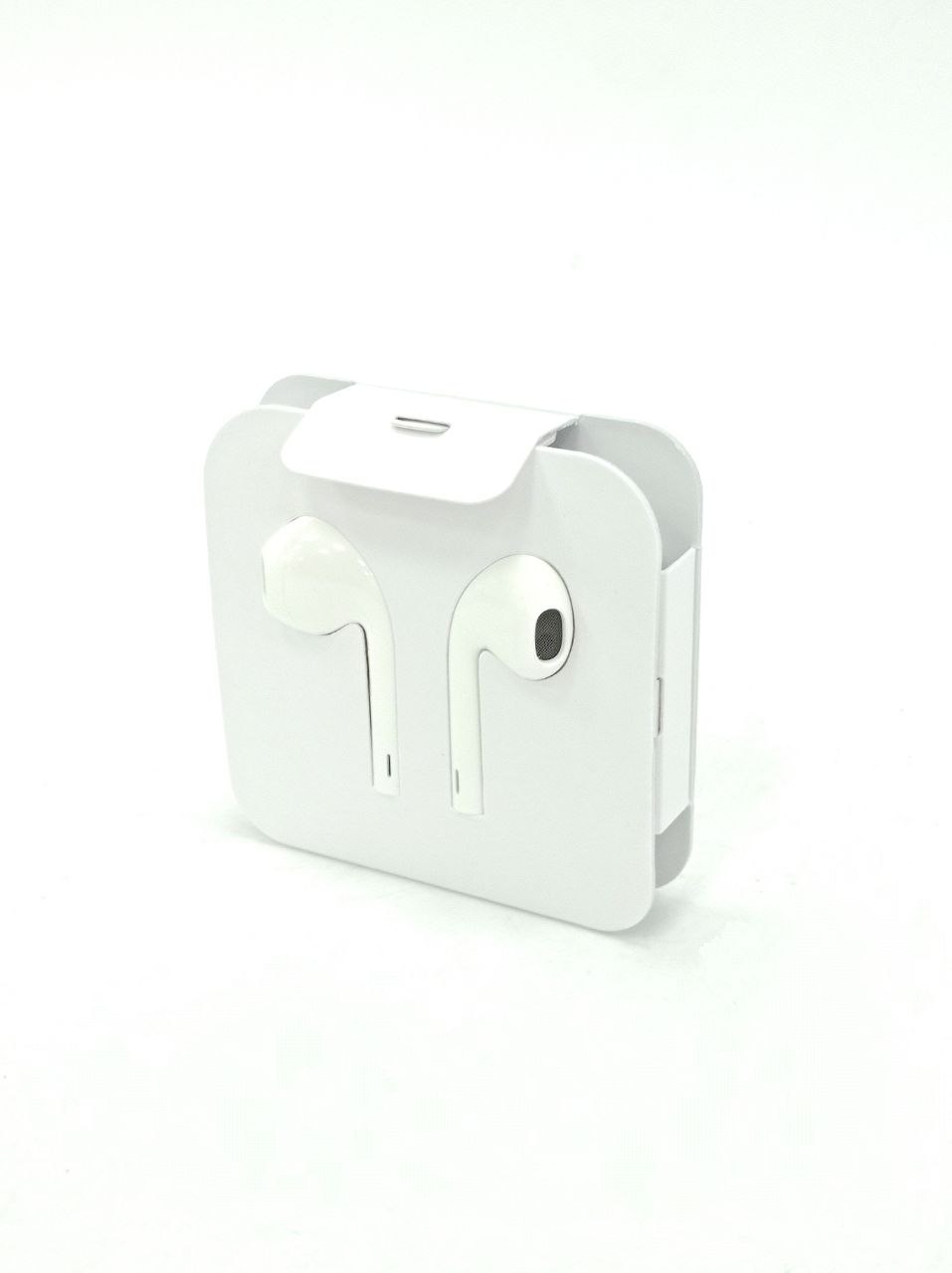 EarPods с Lightning-коннектором от Apple 