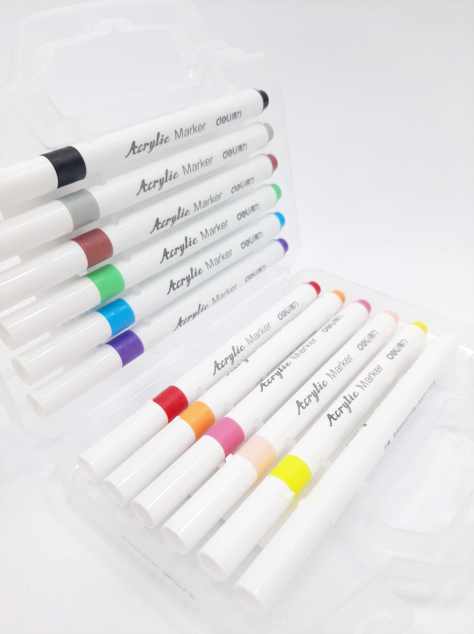 Акриловые маркеры Deli 12 цв . не имеет запаха отлично ложатся в несколько слоев 